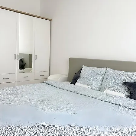 A1 Διαμέρισμα *